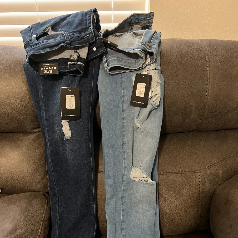 2 pair high waisted fashion nova jeans , high stretch true to size , brand new - Picture 1 of 1